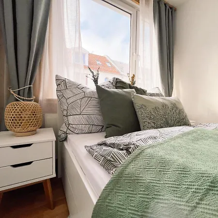 Mit Grossem Balkon In Nordstadt