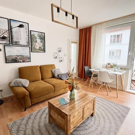 Appartement Mit Grossem Balkon In Nordstadt