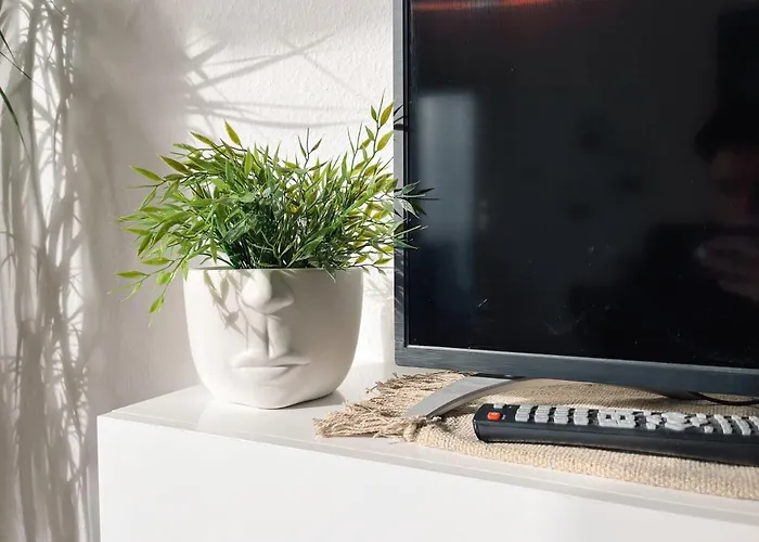 Appartamento Mit Grossem Balkon In Nordstadt *